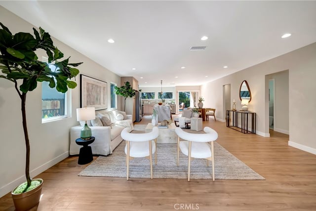 22120 Costanso Street, Woodland Hills, CA 91364 — photo 3 of 27