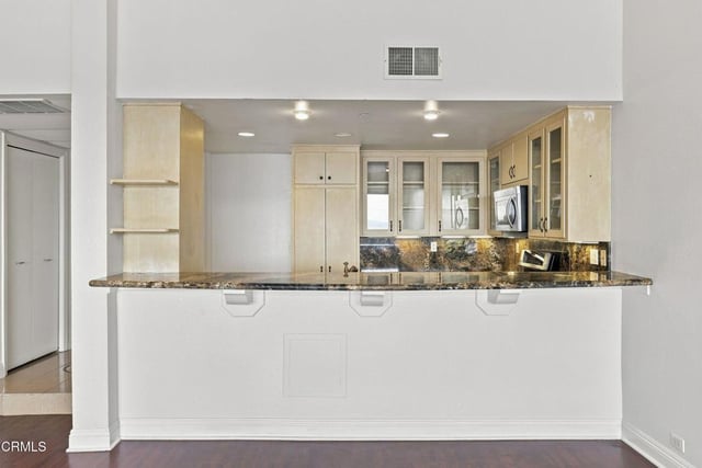 15515 W Sunset Boulevard 504, Pacific Palisades, CA 90272 — photo 16 of 35