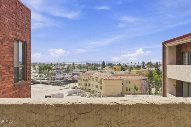 15515 W Sunset Boulevard 504, Pacific Palisades, CA 90272 — photo 4 of 35