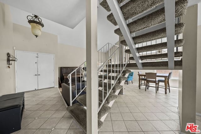 15362 Rhododendron Drive, Santa Clarita, CA 91387 — photo 19 of 49