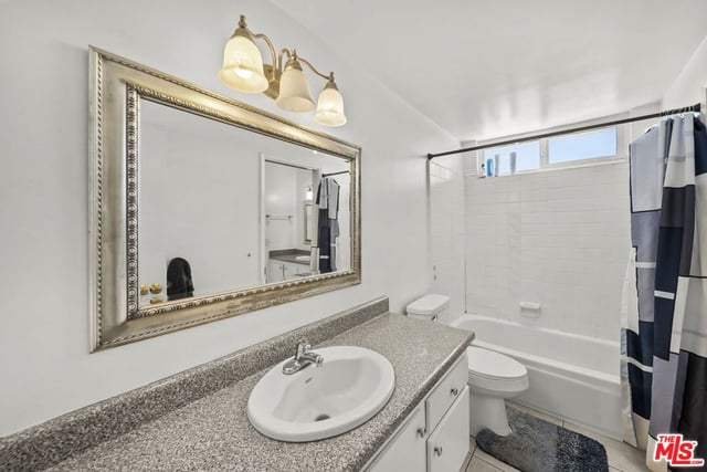 15362 Rhododendron Drive, Santa Clarita, CA 91387 — photo 29 of 49