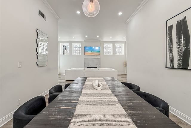 21047 Dumetz Road, Woodland Hills, CA 91364 — photo 16 of 73