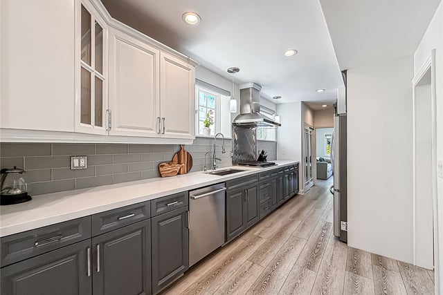 21047 Dumetz Road, Woodland Hills, CA 91364 — photo 18 of 73