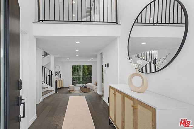 7670 Woodrow Wilson Drive, Los Angeles, CA 90046 — photo 8 of 60