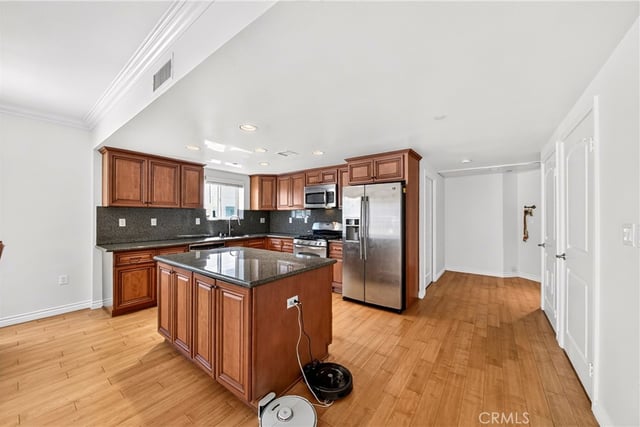 980 S Oxford 303, Los Angeles, CA 90006 — photo 17 of 31