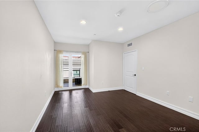 980 S Oxford 303, Los Angeles, CA 90006 — photo 21 of 31