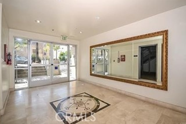 980 S Oxford 303, Los Angeles, CA 90006 — photo 4 of 31