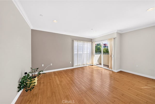980 S Oxford 303, Los Angeles, CA 90006 — photo 6 of 31