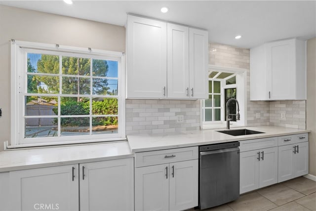 6257 Melba Avenue, Woodland Hills, CA 91367 — photo 7 of 21