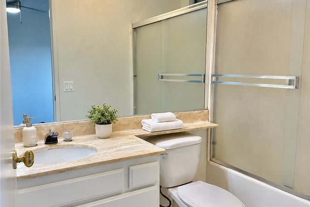 10220 De Soto Avenue 6, Chatsworth, CA 91311 — photo 16 of 25