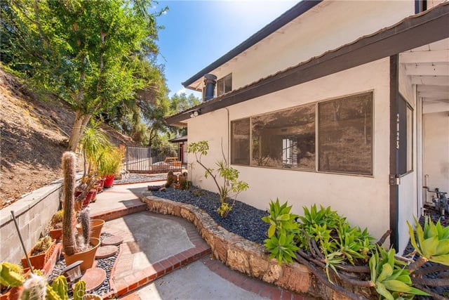 2125 Eastedge, Glendale, CA 91206 — photo 27 of 46