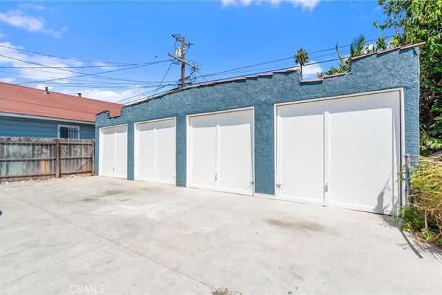 135 E 77th Street, Los Angeles, CA 90003 — photo 28 of 31