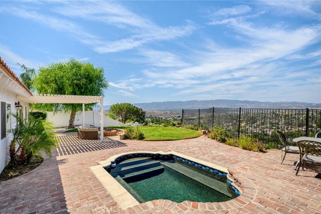 27403 Garza Drive, Saugus, CA 91350 — photo 44 of 47