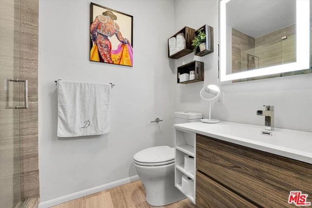 1233 N Laurel Avenue 114, West Hollywood, CA 90046 — photo 11 of 19
