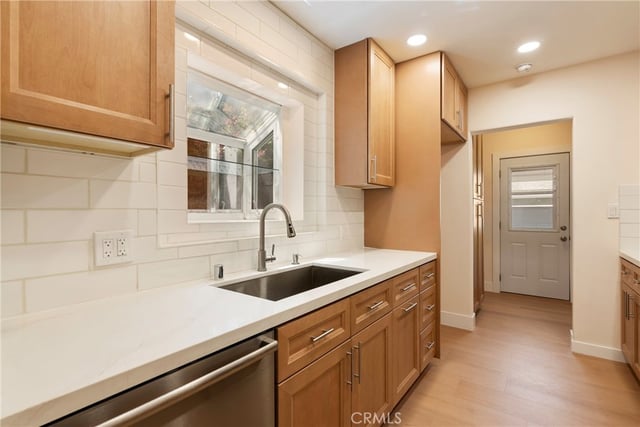 435 S Mariposa, Burbank, CA 91506 — photo 18 of 54