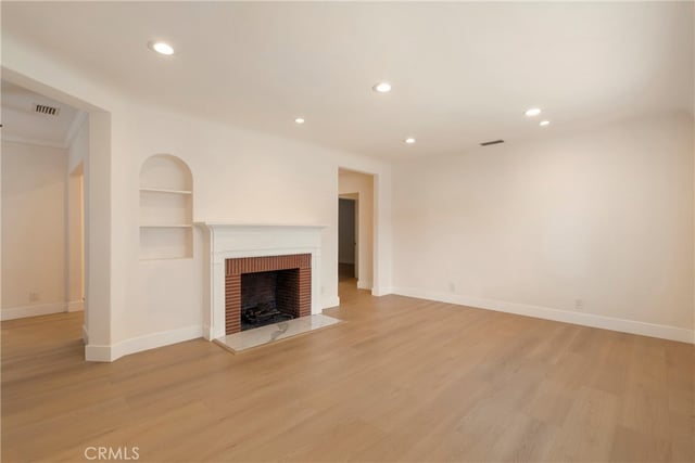 435 S Mariposa, Burbank, CA 91506 — photo 8 of 54