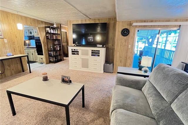 36200 Paradise Ranch Rd 12, Castaic, CA 91384 — photo 11 of 31