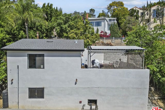 6295 Ivarene Avenue, Los Angeles, CA 90068 — photo 20 of 50
