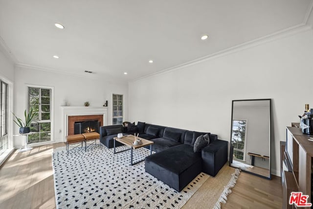 6295 Ivarene Avenue, Los Angeles, CA 90068 — photo 9 of 50