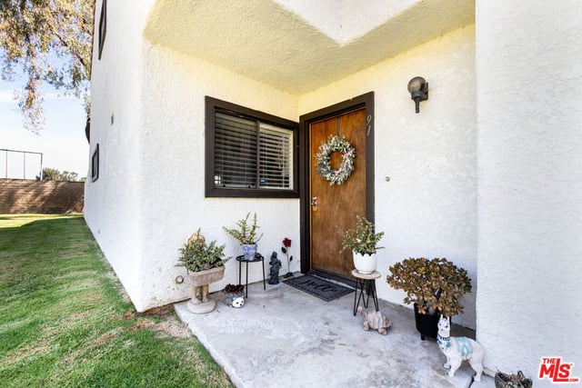 91 Helecho Court, Thousand Oaks, CA 91362 — photo 2 of 25