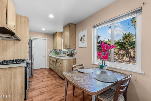 3287 Curt Drive, Camarillo, CA 93010 — photo 12 of 31