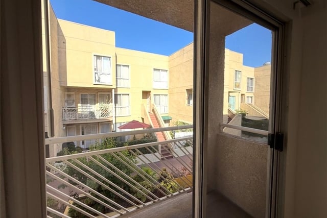 116 W Maple Street 16, Glendale, CA 91204 — photo 20 of 26