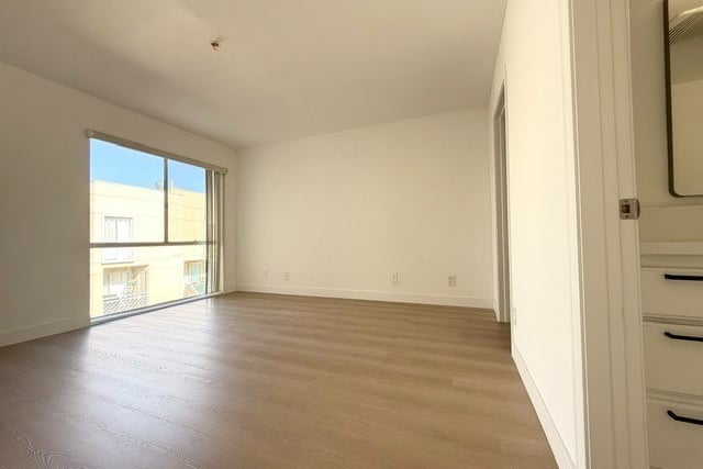 116 W Maple Street 16, Glendale, CA 91204 — photo 3 of 26