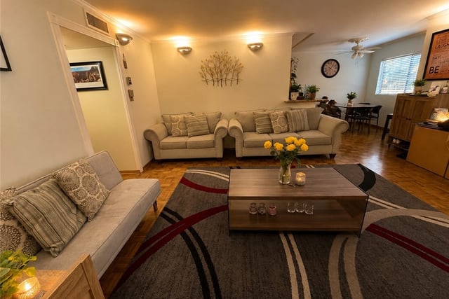 5349 Newcastle 34, Encino, CA 91316 — photo 12 of 62