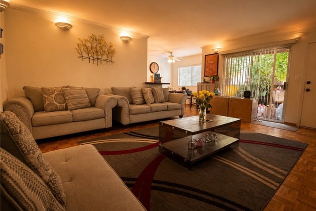 5349 Newcastle 34, Encino, CA 91316 — photo 16 of 62