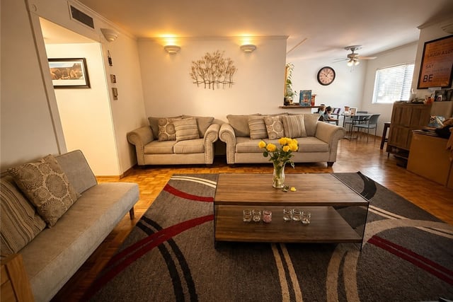 5349 Newcastle 34, Encino, CA 91316 — photo 17 of 62