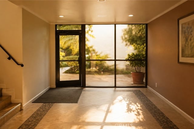 5349 Newcastle 34, Encino, CA 91316 — photo 3 of 62