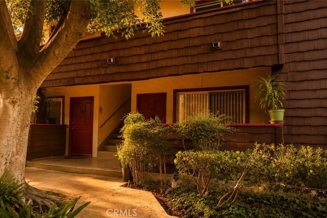 5349 Newcastle 34, Encino, CA 91316 — photo 5 of 62