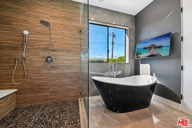 1037 Palms Boulevard, Los Angeles, CA 90291 — photo 26 of 38