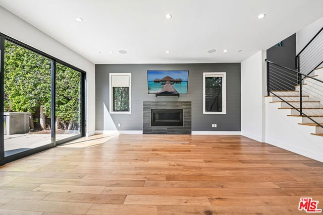 1037 Palms Boulevard, Los Angeles, CA 90291 — photo 3 of 38