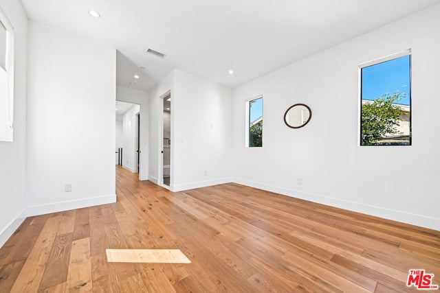 1037 Palms Boulevard, Los Angeles, CA 90291 — photo 33 of 38
