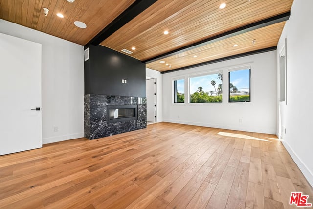 1037 Palms Boulevard, Los Angeles, CA 90291 — photo 4 of 38