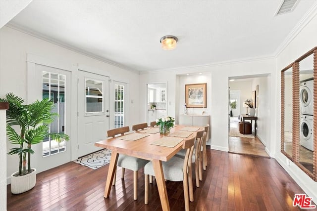 5345 S Victoria Avenue, Los Angeles, CA 90043 — photo 14 of 44
