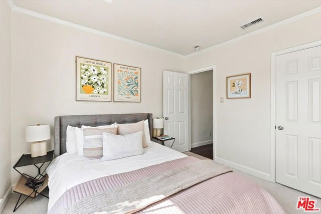 5345 S Victoria Avenue, Los Angeles, CA 90043 — photo 18 of 44