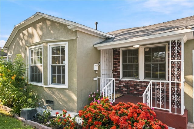 1416 Fairfield Street, Glendale, CA 91201 — photo 4 of 26
