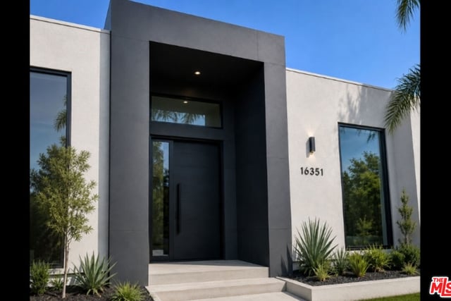16351 Sloan Drive, Los Angeles, CA 90049 — photo 11 of 26