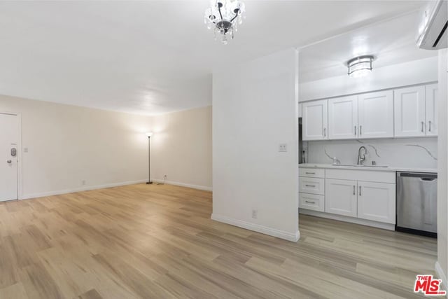 4255 W 5th Street 209, Los Angeles, CA 90020 — photo 30 of 36