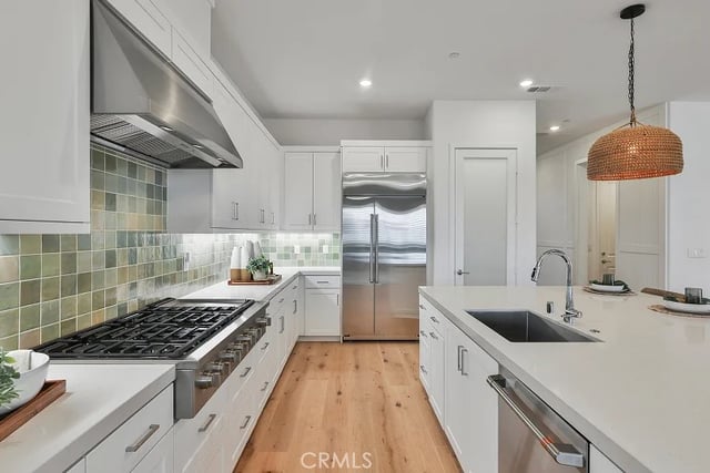 29718 Calle La Roca, Valencia, CA 91354 — photo 3 of 40