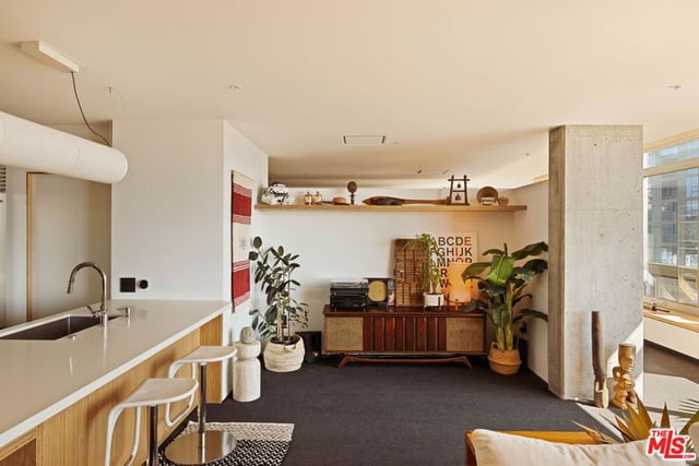 1155 S Grand Avenue 2107, Los Angeles, CA 90015 — photo 10 of 35