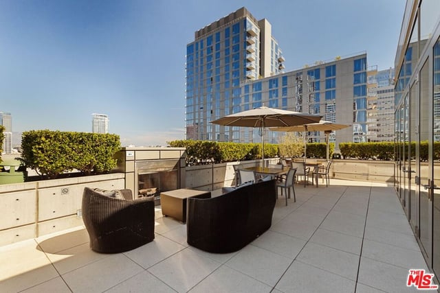 1155 S Grand Avenue 2107, Los Angeles, CA 90015 — photo 33 of 35