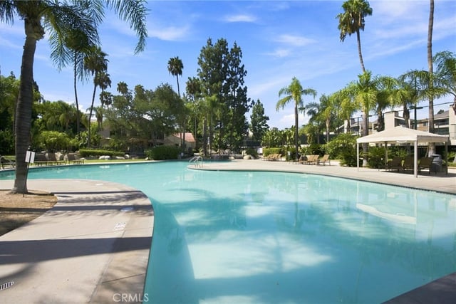 21400 Burbank 106, Woodland Hills, CA 91367 — photo 15 of 20