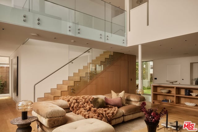 2801 Sanborn Avenue, Los Angeles, CA 90291 — photo 10 of 28