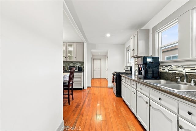 233 E Louise Street, Long Beach, CA 90805 — photo 9 of 39