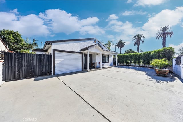 12159 Pantheon, Norwalk, CA 90650 — photo 4 of 32