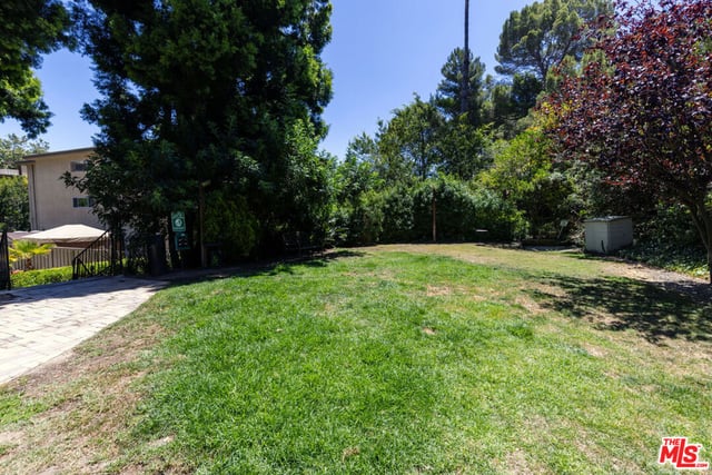 6760 Hillpark Drive 408, Los Angeles, CA 90068 — photo 25 of 35