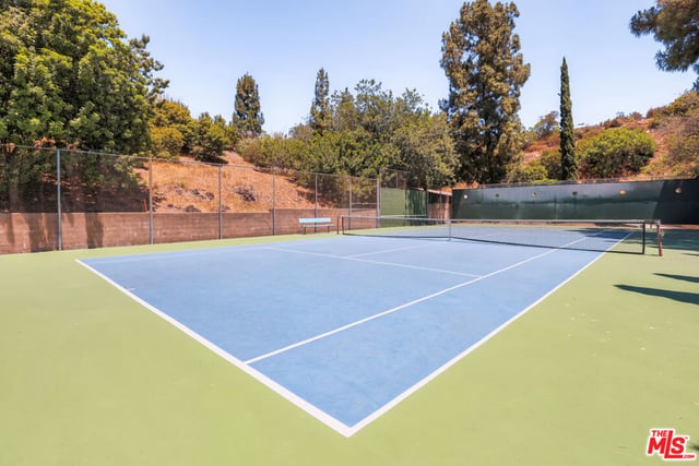 6760 Hillpark Drive 408, Los Angeles, CA 90068 — photo 27 of 35